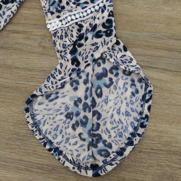 AMANA Blouse Womens Size M Blue Animal Print Lace Arm Band Pullover Top - Picture 7 of 7